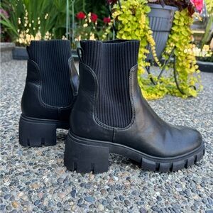 Steve Madden Harrey boot - size 8.5